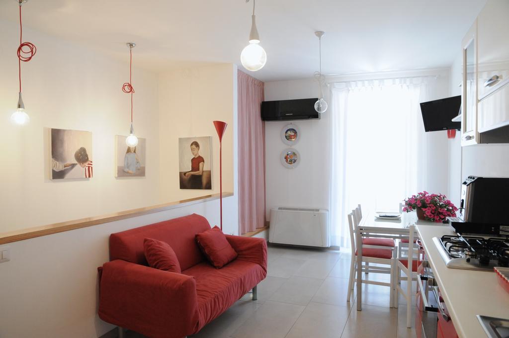 Ypsilhome Castelbuono  Buitenkant foto